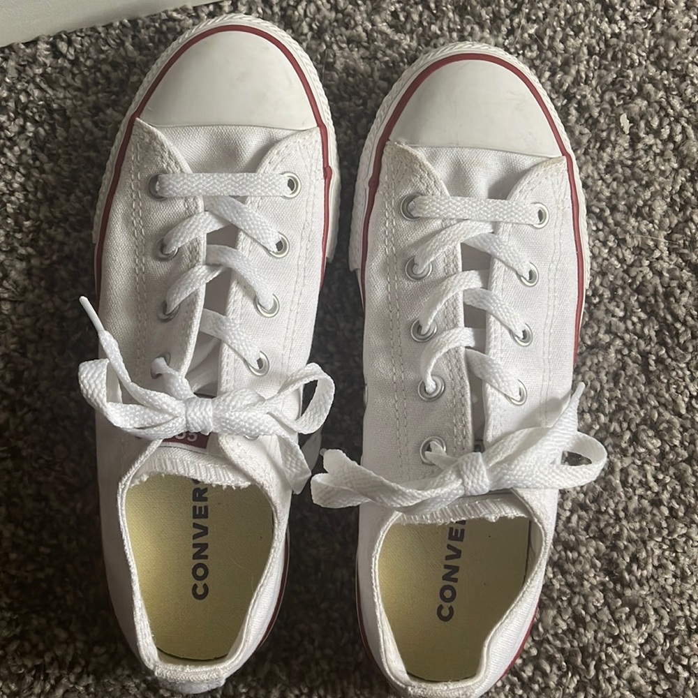 Girls size 3 Converse